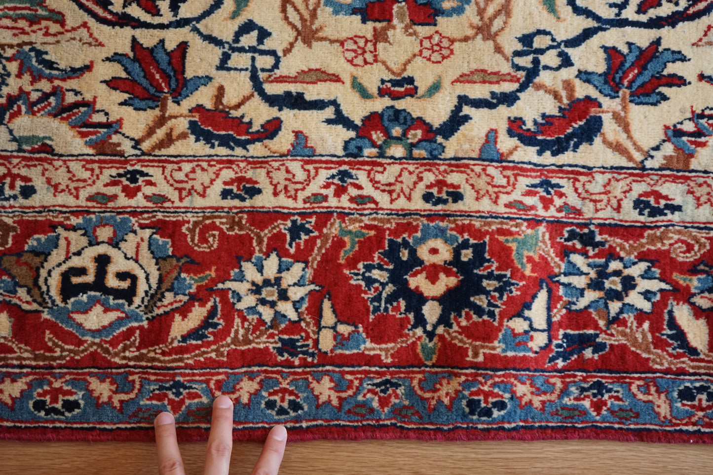 店頭販売 Iran Antique Esfahan 1840年代 231 × 157 cm / 国内送料無料・羊毛手織り絨毯