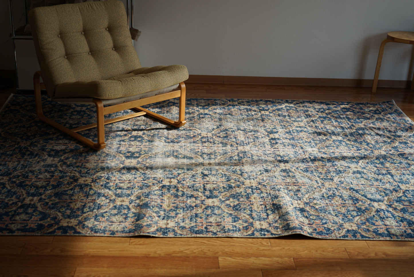 Türkiye Old Isparta Blue 1970年代 255 × 176.5 cm No.TR25434