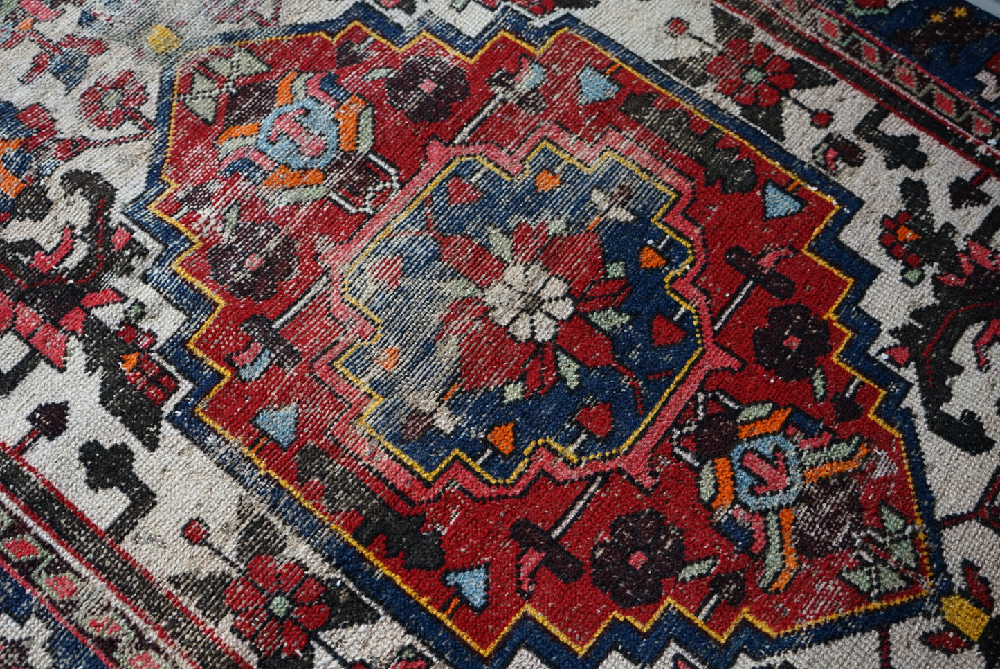 TURKEY OLD PERSIAN DESIGN 1950年代 145 × 92 cm