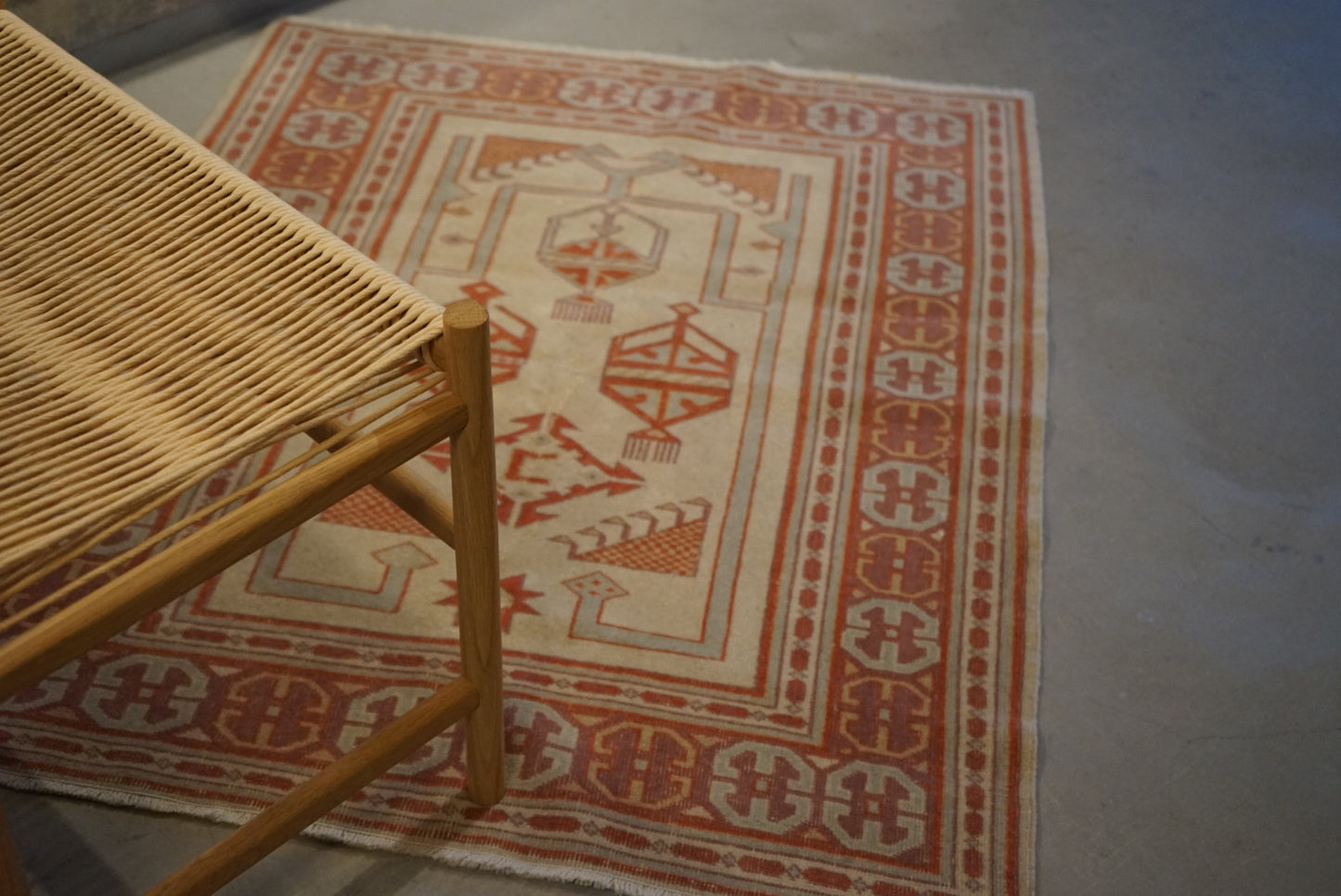 TURKEY OLD KONYA PRAYER RUG 1950年代 125 × 96 cm