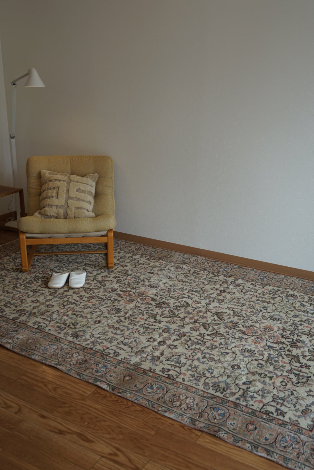 Türkiye Old Isparta Pink Beige Floral 1960年代 273 × 160 cm No.TR25381