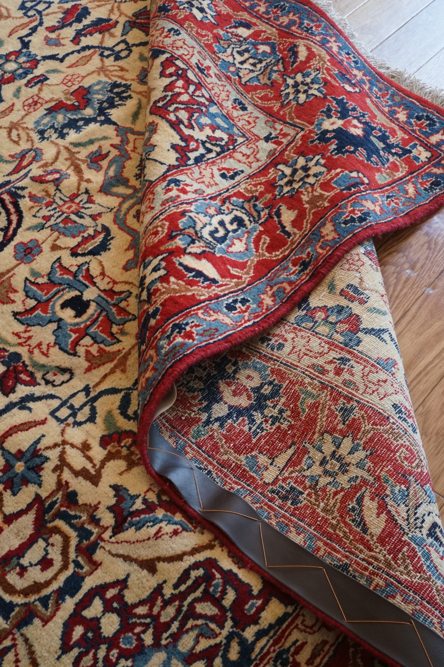 店頭販売 Iran Antique Esfahan 1840年代 231 × 157 cm / 国内送料無料・羊毛手織り絨毯