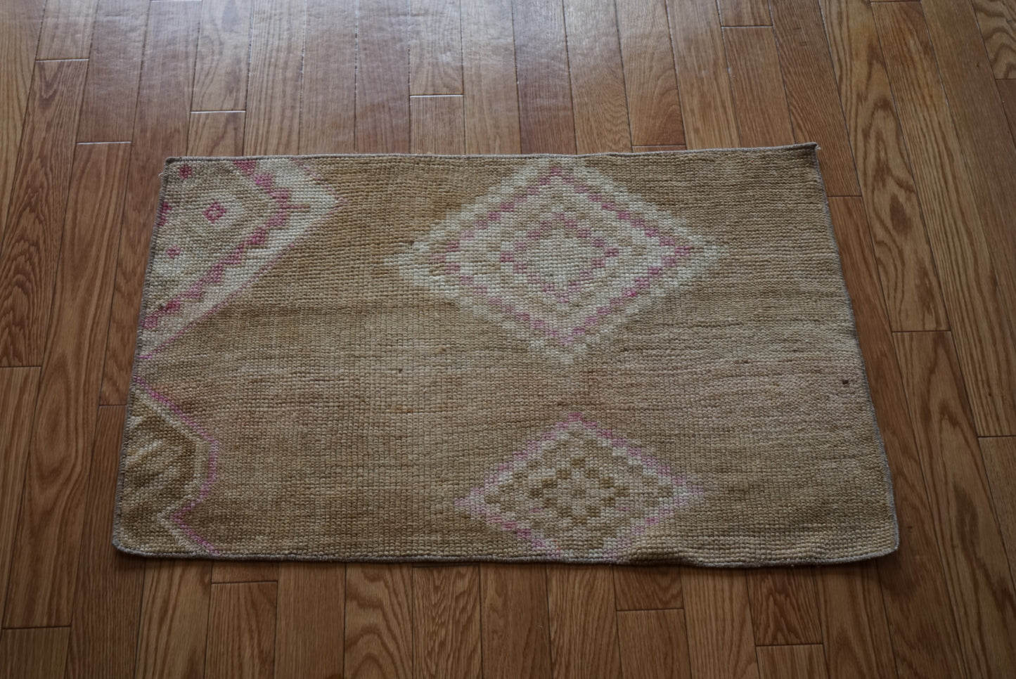 Türkiye Old Oushak Beige , Pink Diamond 1970年代 89 × 57 cm No.TR25501 / 国内送料無料