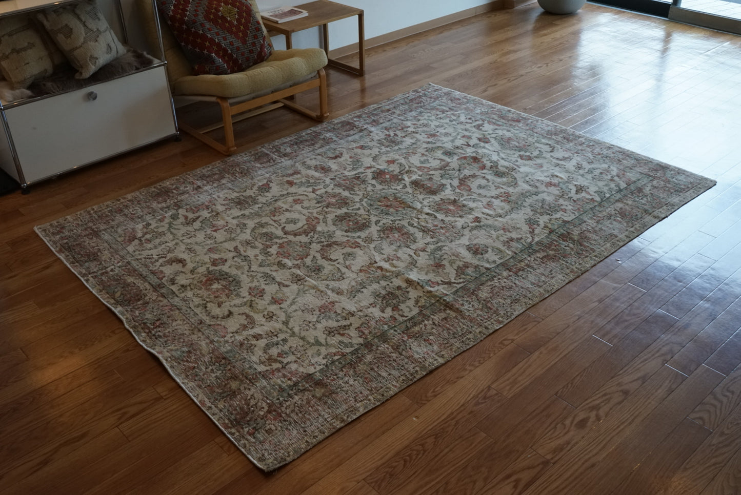 Türkiye Old Isparta Medallion Beige , Green , Rose Red 1960年代 231 × 165 cm No.TR25477 / 国内送料無料