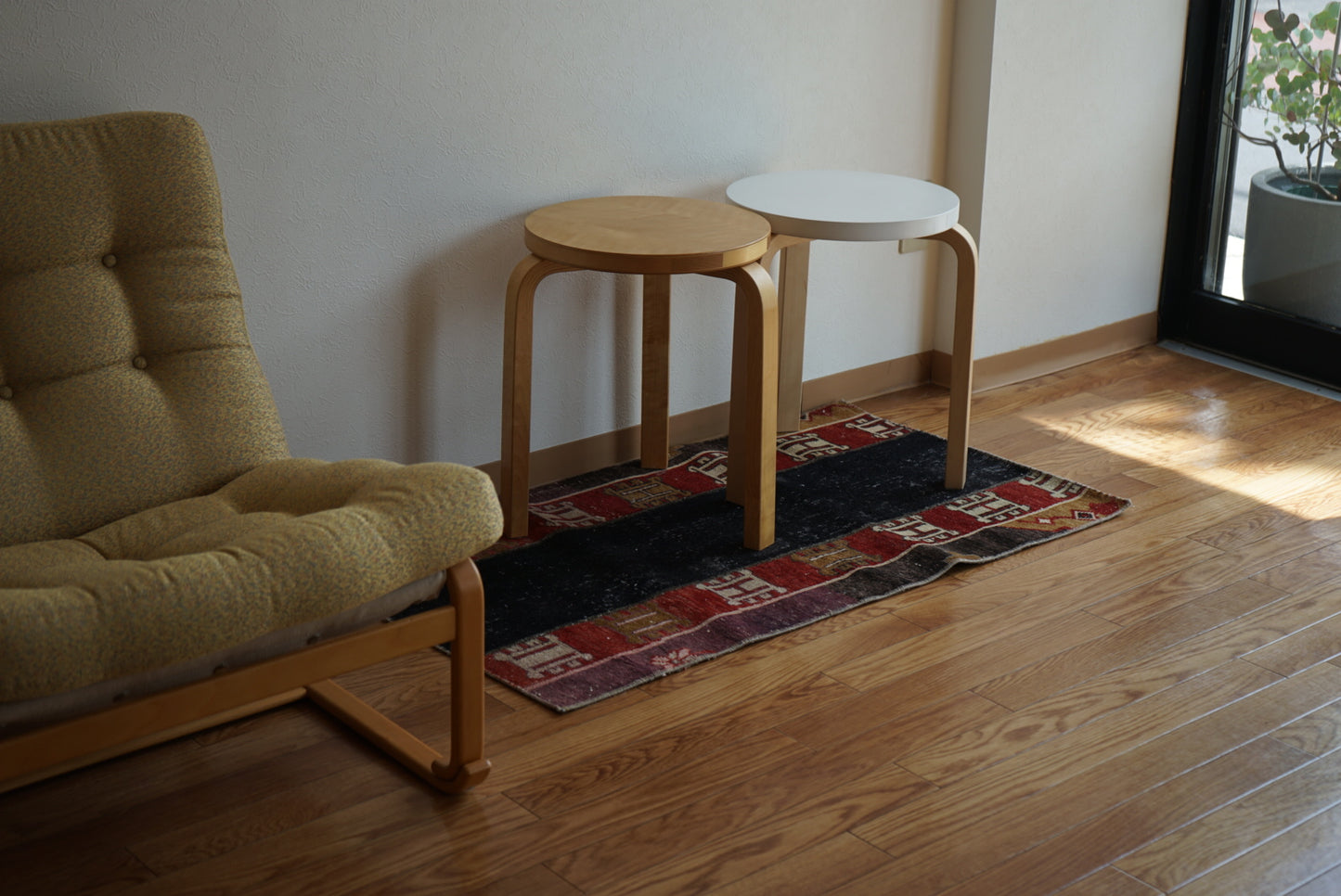 Türkiye Old Oushak Black , Red Patchwork Runner 1970年代 109 × 61.5 cm No.TR25421