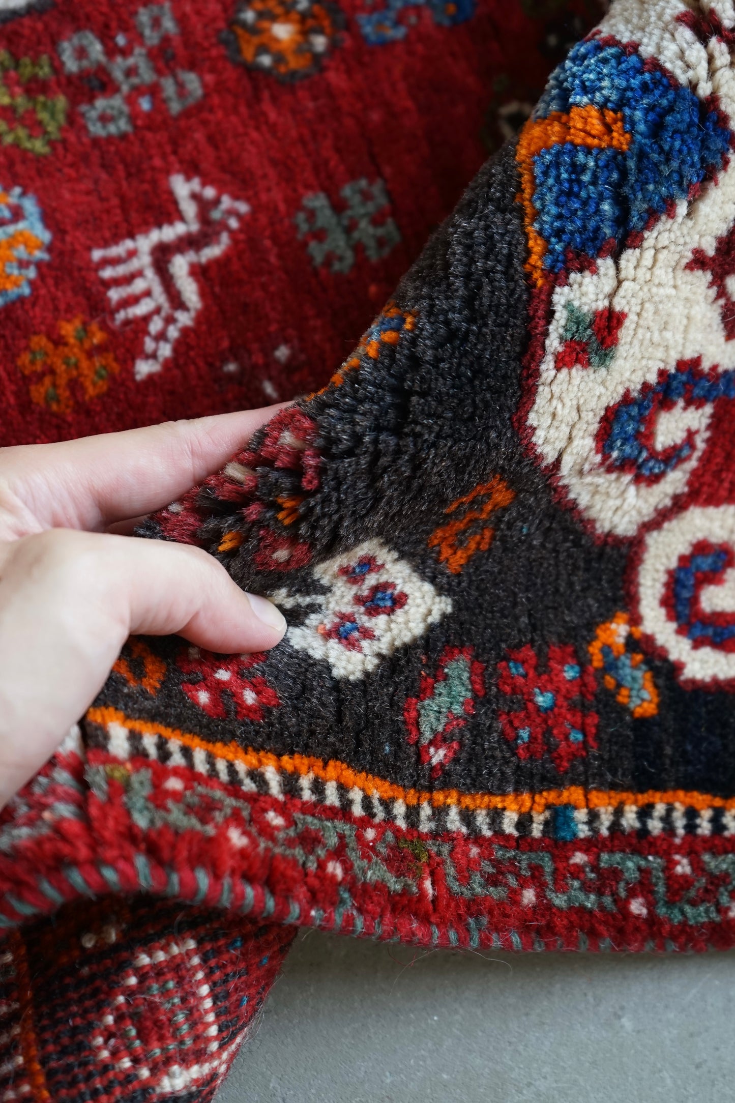 IRAN OLD SHIRAZ QASHQAI 1970年代 195 × 112 cm / 6'4" × 3'6" ft