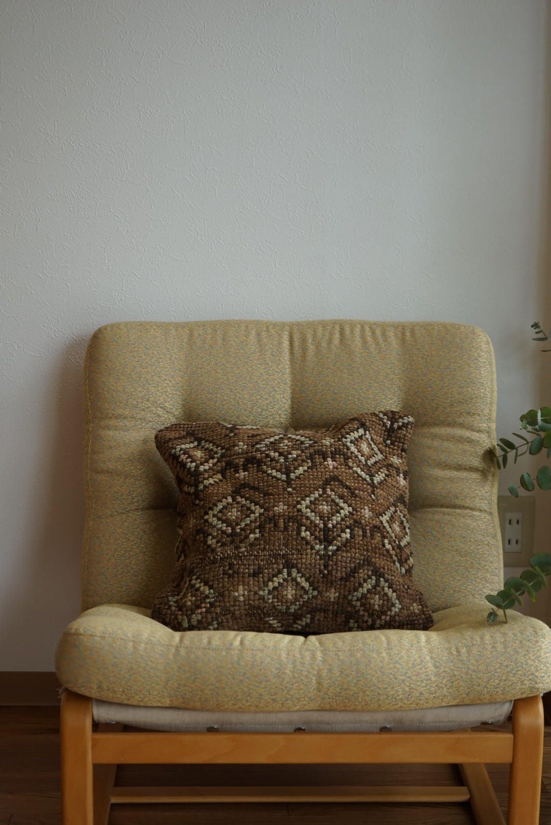Türkiye Old Cushion Cover Brown Flower 40 × 40 cm No.TR25444