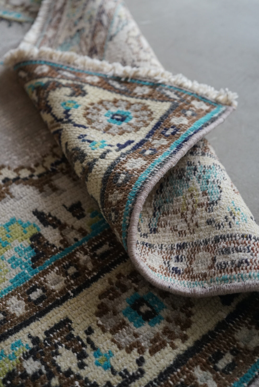 TURKEY OLD ISPARTA GREY 1970年代 223 × 136 cm No.TR25146