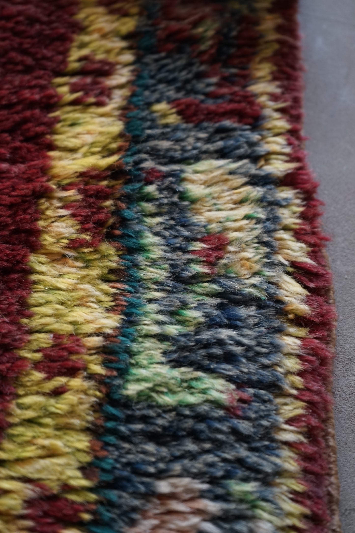 TRIBAL RUG TURKEY OLD OUSHAK 1965年代 154 × 133 cm No.TR25193