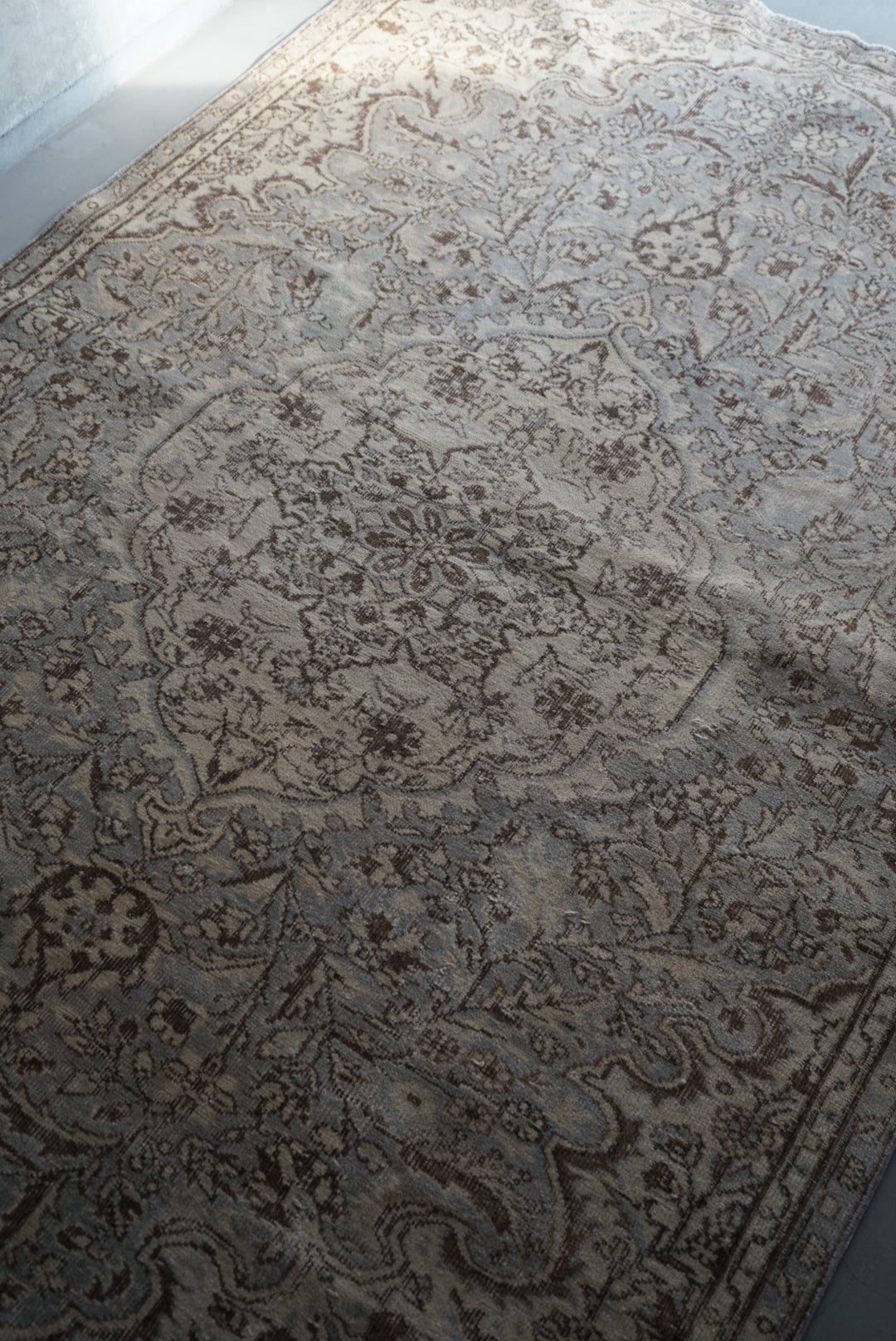 Türkiye Old Isparta Ecru , Gray 1960-1970年代 249 × 158 cm No.TR25265