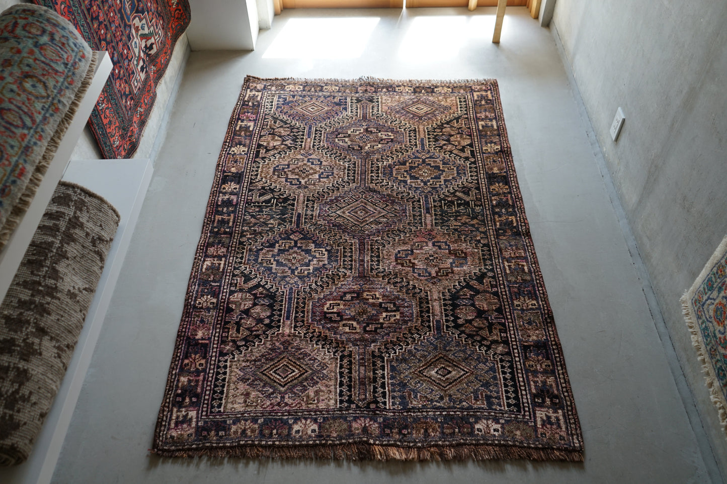 店頭販売 Iran Antique Shiraz Khamseh Dolkhani 1770年代 186 × 131 cm