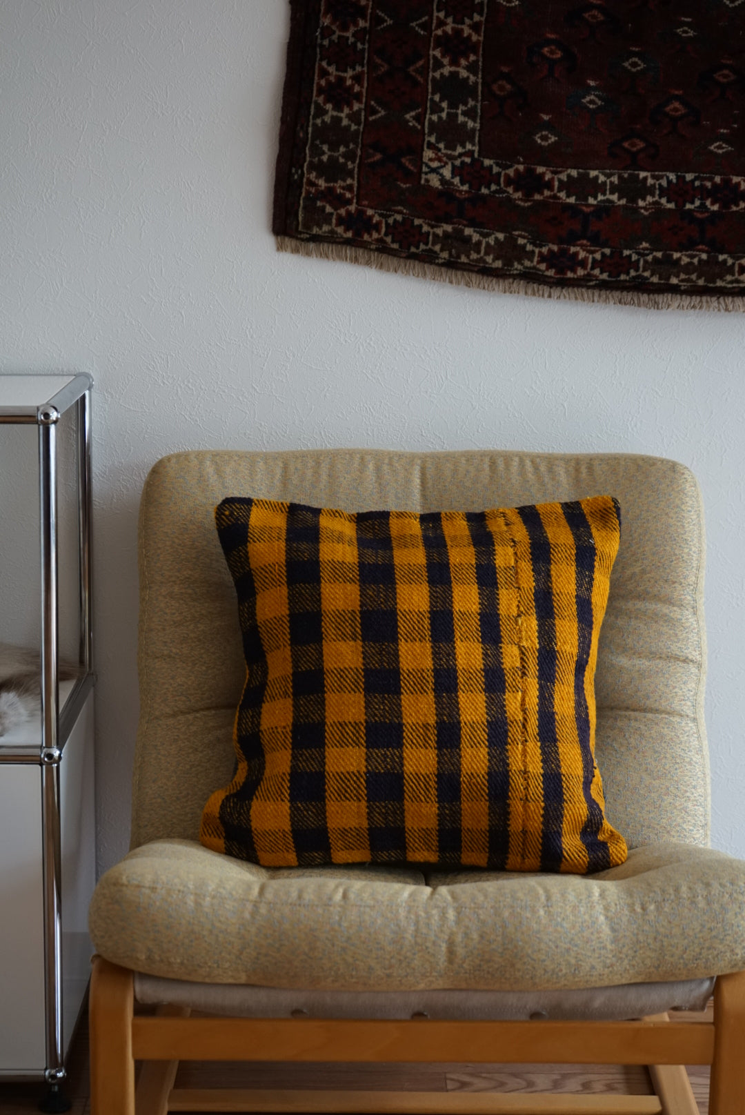 Türkiye Old Kilim Cushion Cover Yellow , Navy Checker Design 45 × 45 cm No.TR25530 / 国内送料無料・羊毛手織りキリム