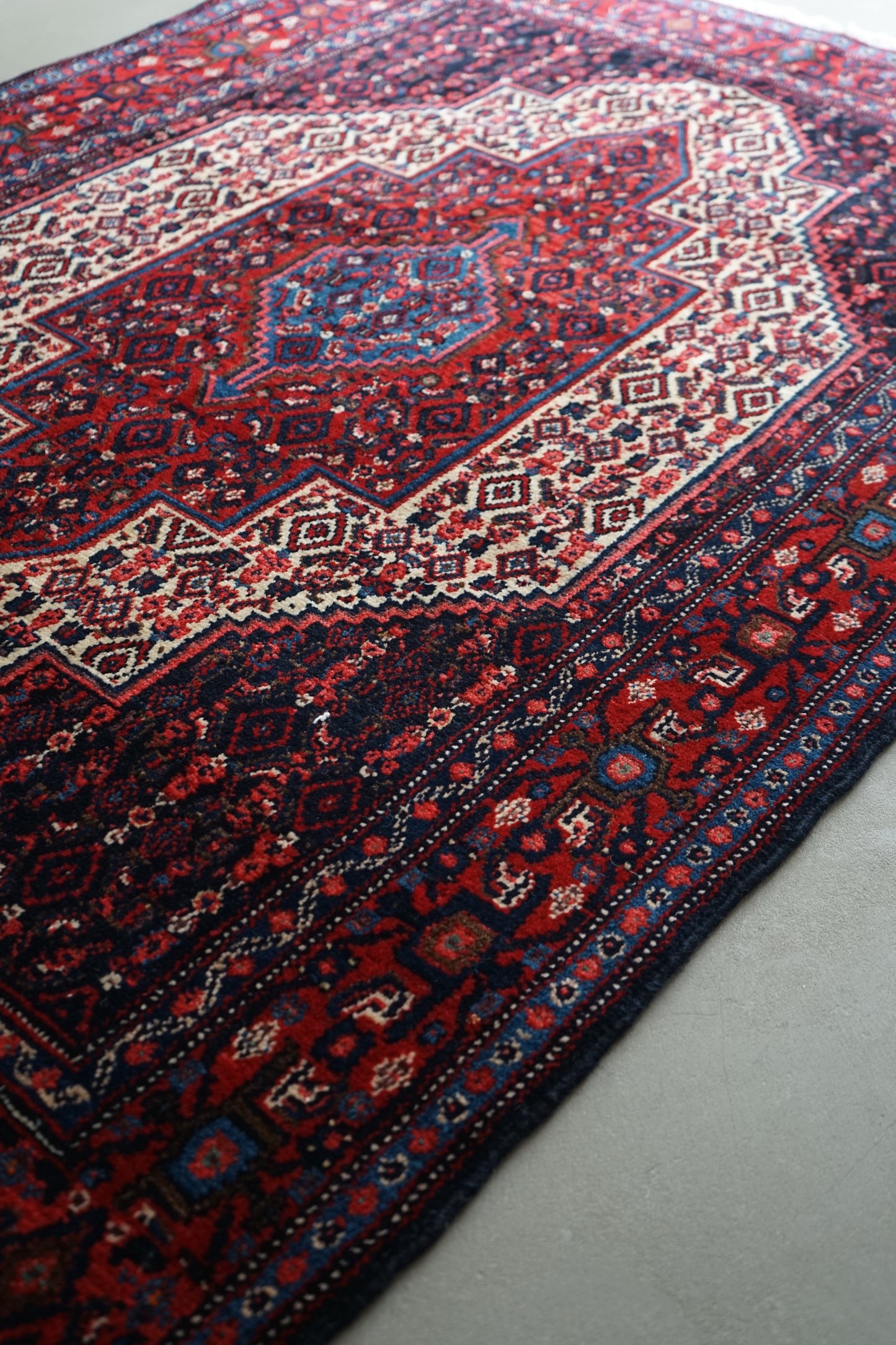 TURKEY OLD SANANDAJI DESIGN 1950年代 164 × 120 cm No.TR25110