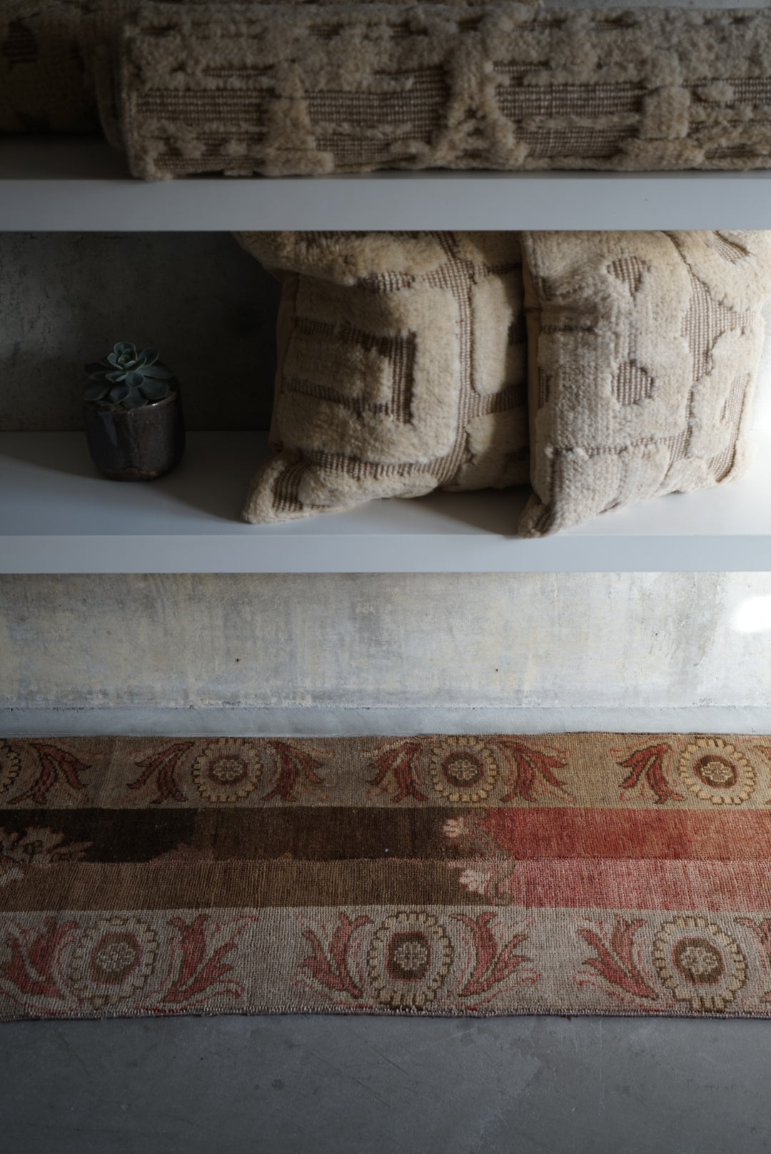 Türkiye Old Oushak Beige , Brown Runner 1970年代 166 × 50 cm No.TR25270