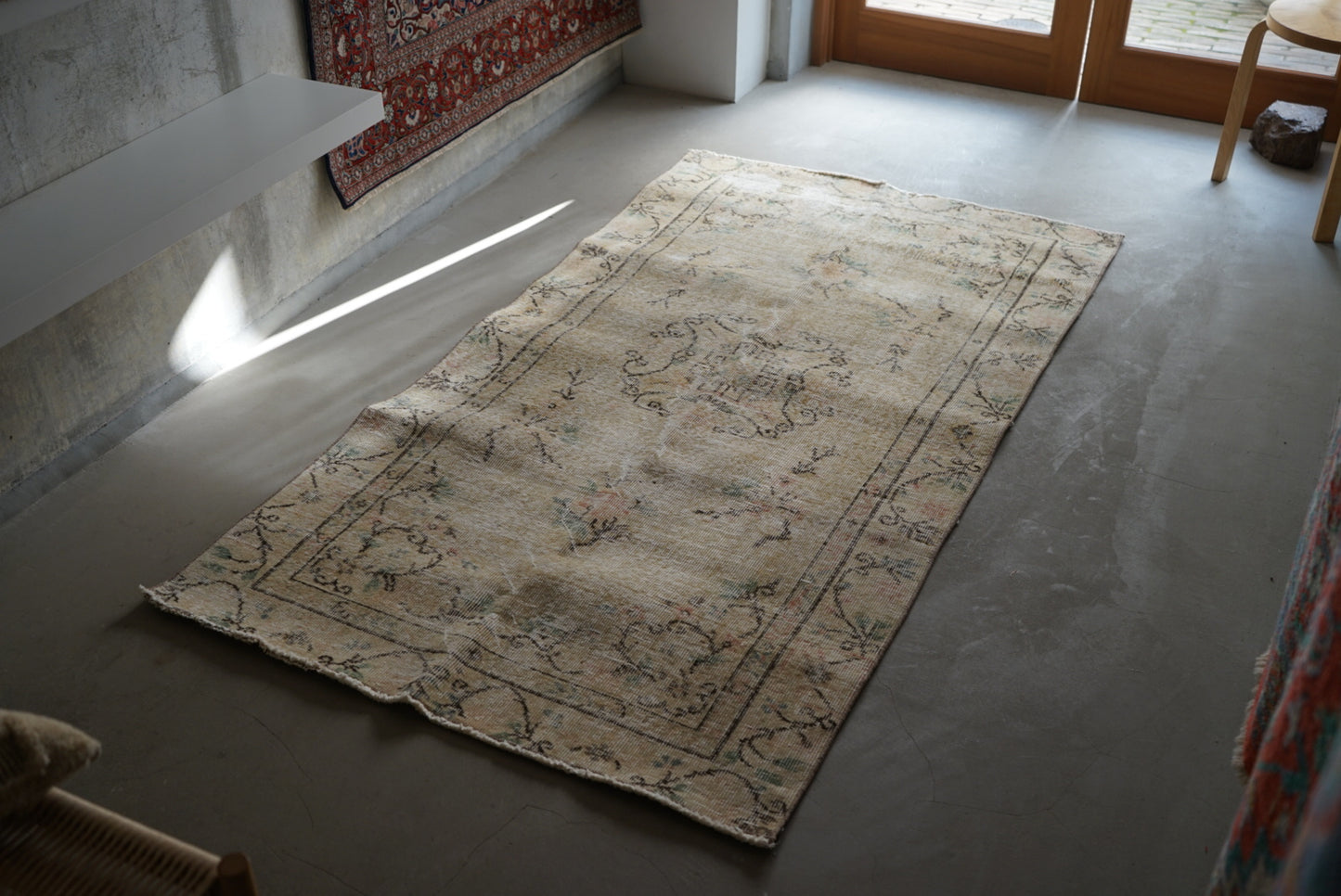 TURKEY OLD ISPARTA YELLOW BEIGE FLOWER 1970年代 194 × 106 cm No.TR25147