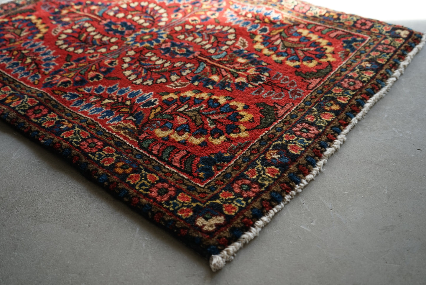 店舗販売 IRAN ANTIQUE LILIAN MOHAJERAN FARAHAN 1820年代 75 × 55.5 cm