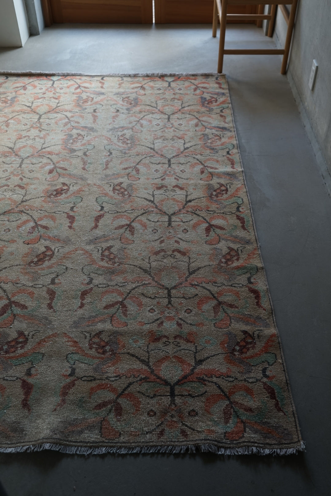 Türkiye Old Isparta Beige Floral 1970年代 218 × 136 cm No.TR25267