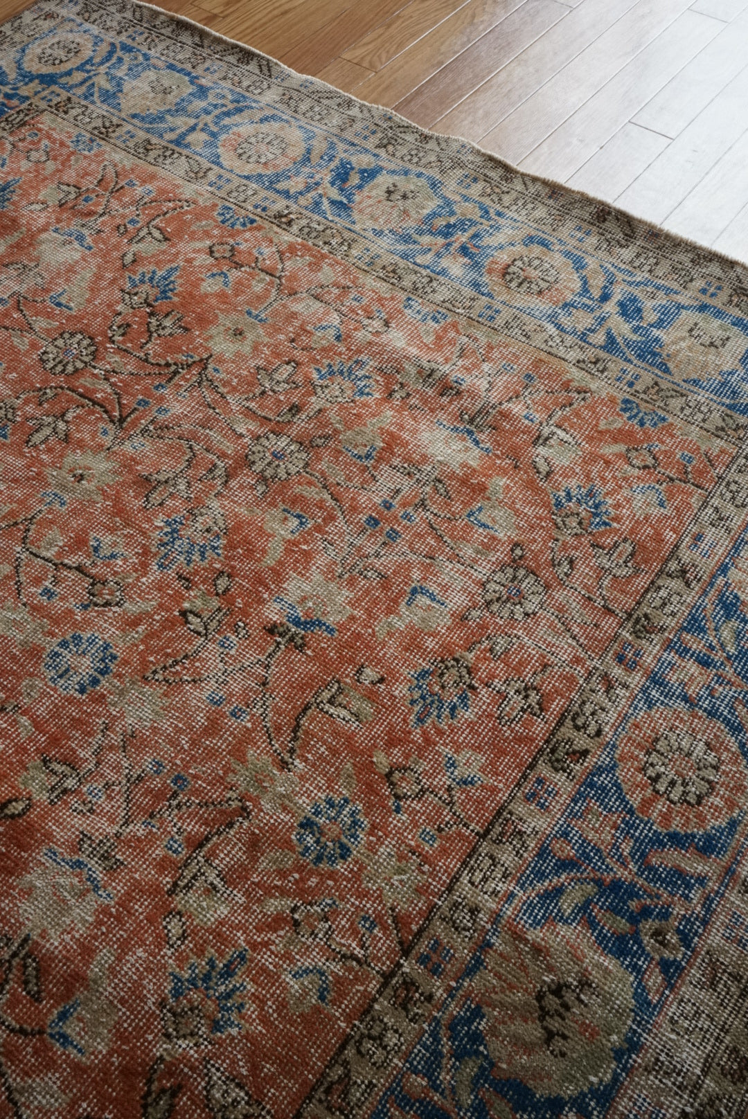 Türkiye Old Isparta Scarlet , Blue 1970年代 271.5 × 164 cm No.TR25507 / 国内送料無料・羊毛手織り絨毯