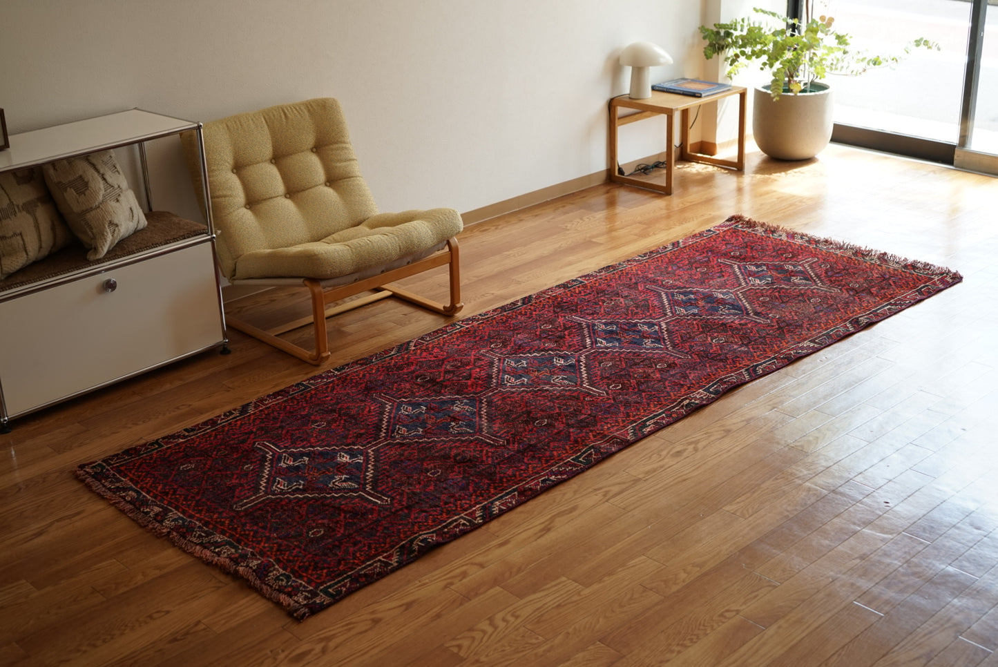 店頭販売 IRAN ANTIQUE SHIRAZ KHAMSEH RUNNER 1920年代 284 × 98 cm / 9'3" × 3'2" ft