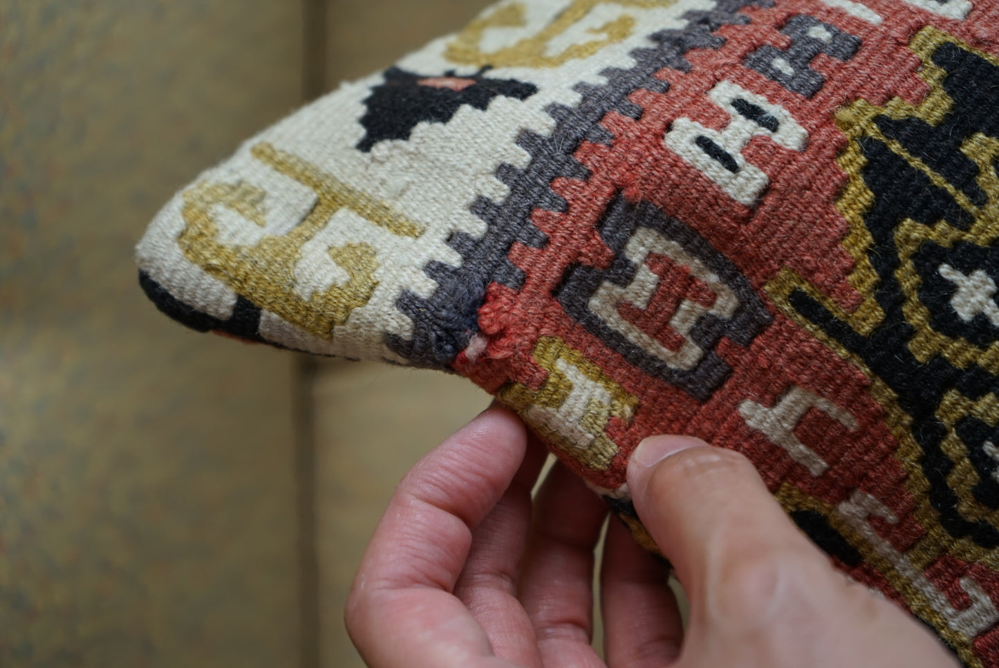 Türkiye Old Kilim Cushion Cover Red Tribal Design 40 × 40 cm No.TR25437