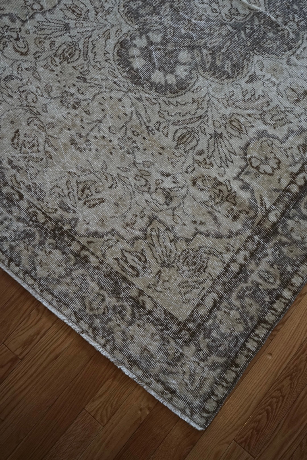Türkiye Old Isparta Medallion Beige , Glay 1960年代 260.5 × 164 cm No.TR25492 / 国内送料無料
