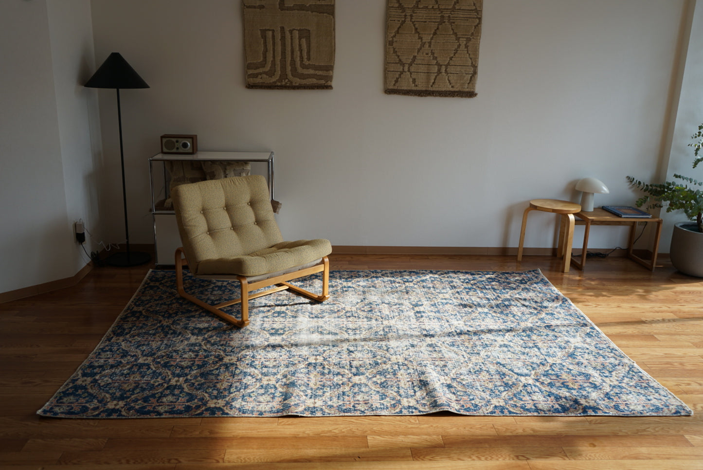 Türkiye Old Isparta Blue 1970年代 255 × 176.5 cm No.TR25434