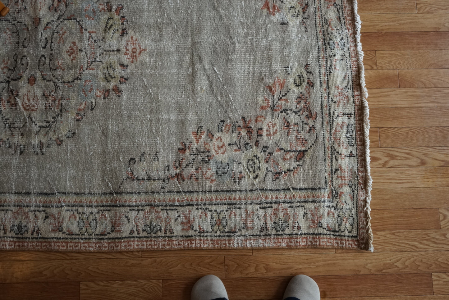 Türkiye Old Isparta Sage Green Flower Medallion 1970年代 248 × 148.5 cm No.TR25511 / 国内送料無料・羊毛手織り絨毯