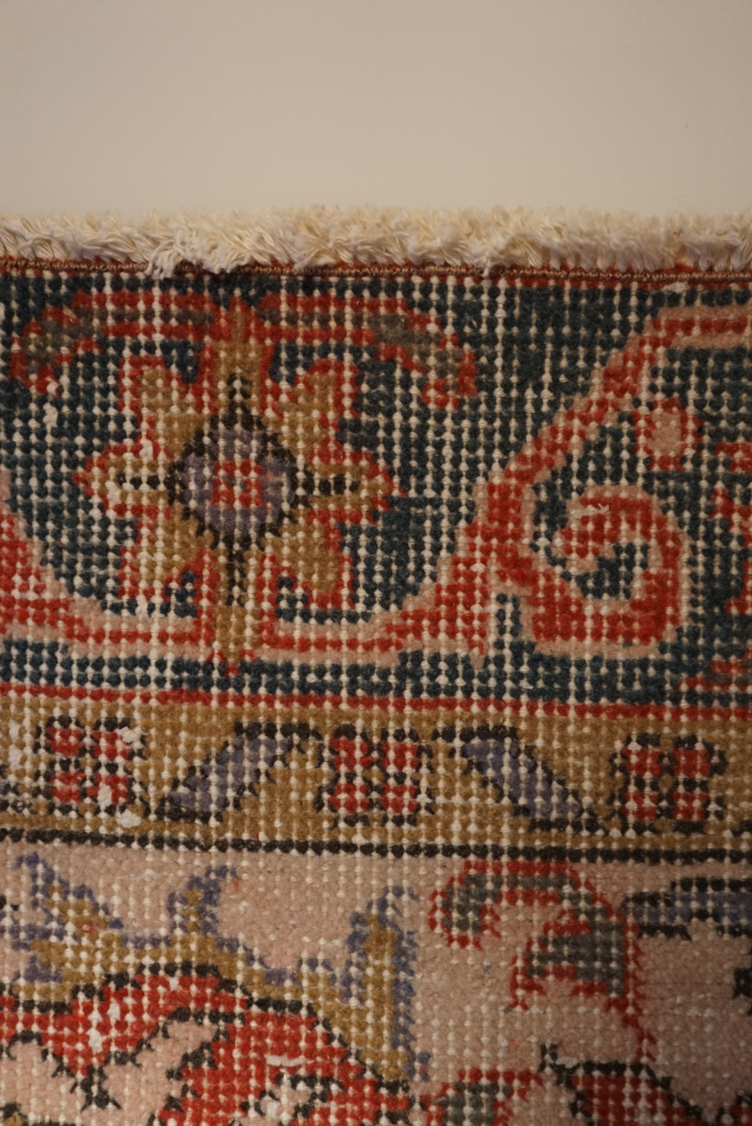 TURKEY OLD ISPARTA RED 1970年代 198 × 109 cm No.TR25143