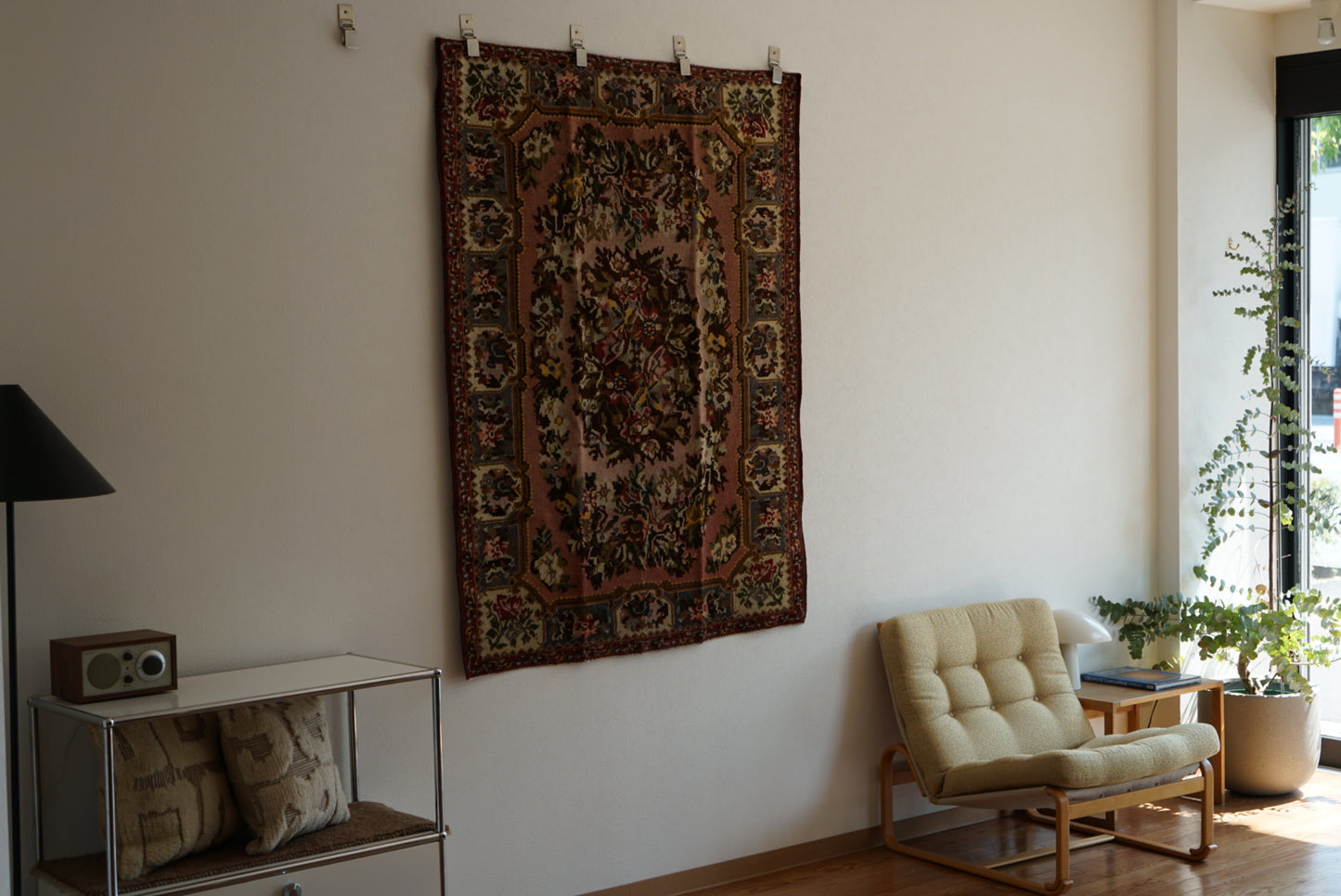 IRAN ANTIQUE BAKHTIARI 
FARADONBEH GOLPATO 1870年代 150 × 114 cm