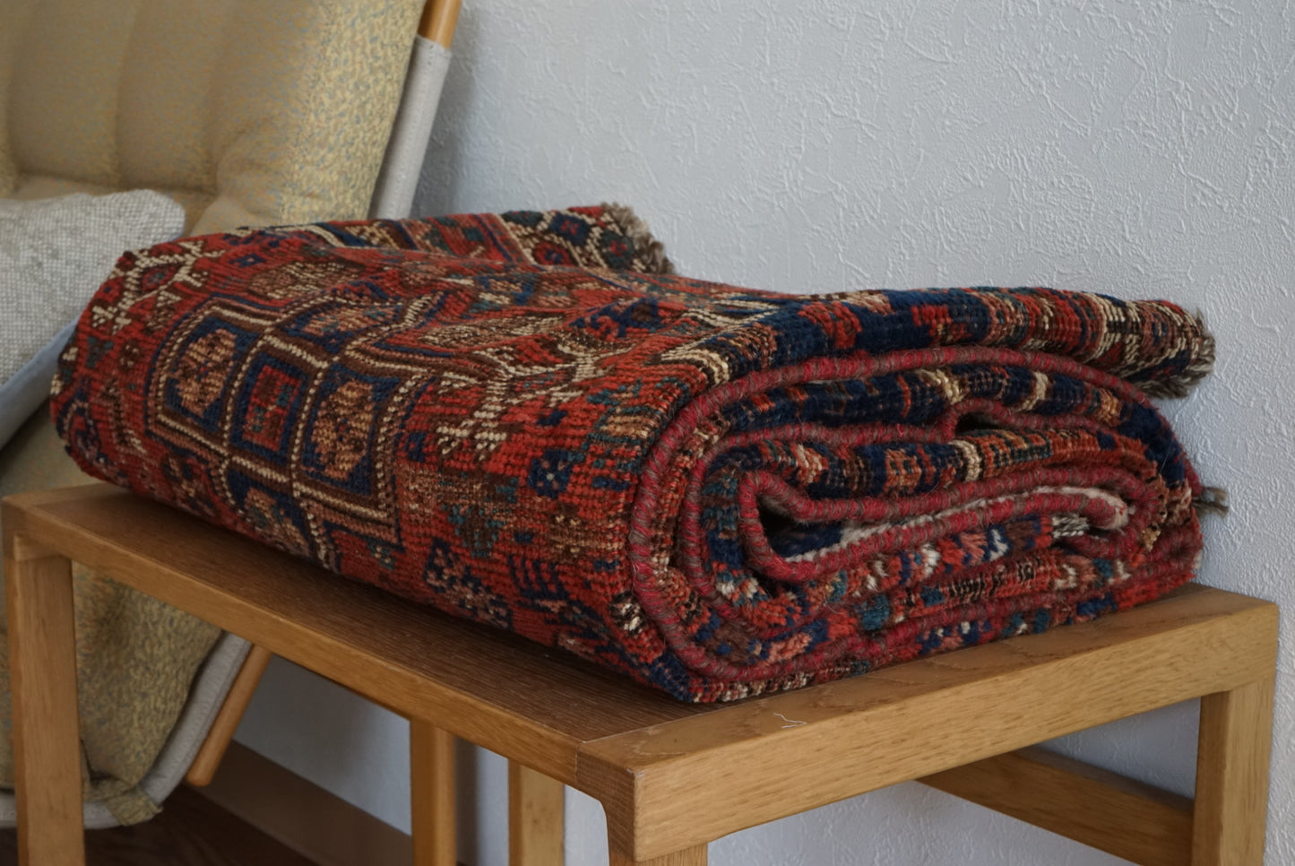 店頭販売 Afghanistan Old Persia Design 1930年代 179.5 × 140.5 cm  No.AF2535 / 国内送料無料・羊毛手織り絨毯