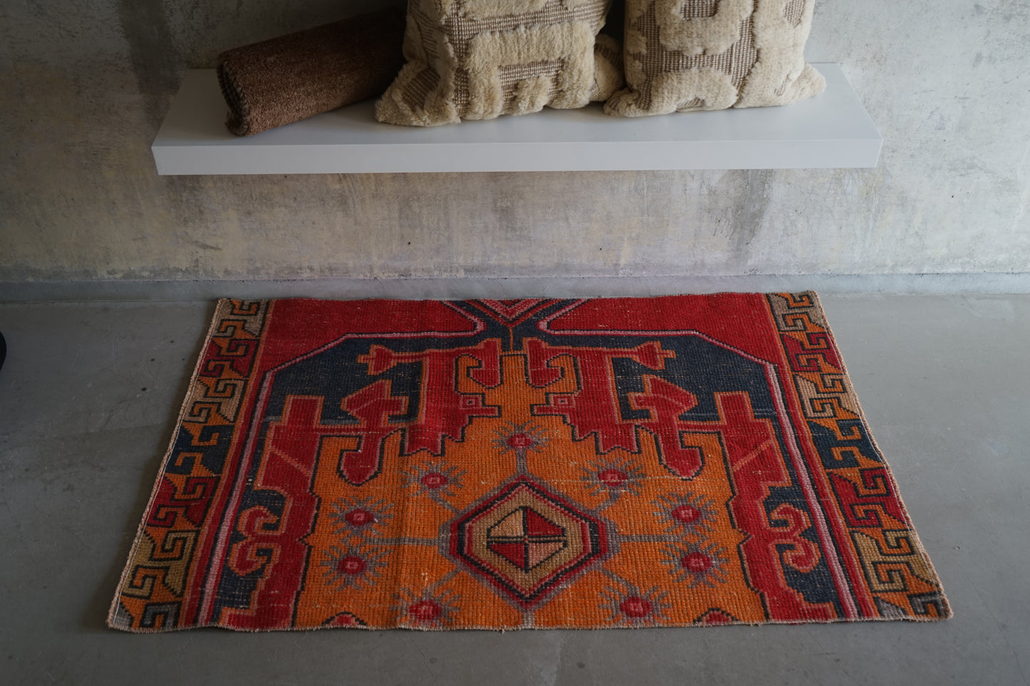 Türkiye Old Oushak Red Small Size 1970年代 120 × 75 cm No.TR25221