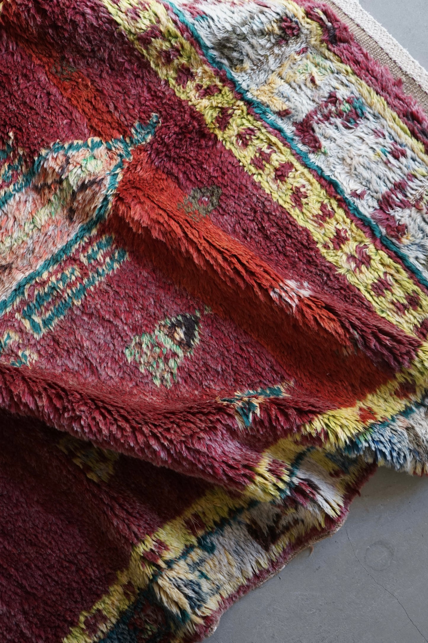 TRIBAL RUG TURKEY OLD OUSHAK 1965年代 154 × 133 cm No.TR25193