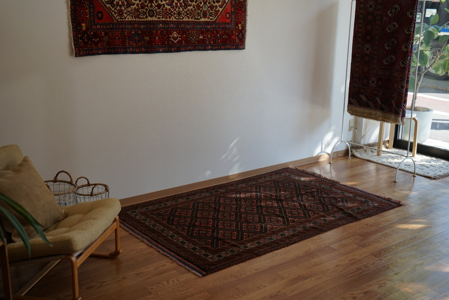 Afghanistan Old Baluch Taimani 1980年代 193 × 123 cm  No.AF2543 / 国内送料無料・羊毛手織り絨毯