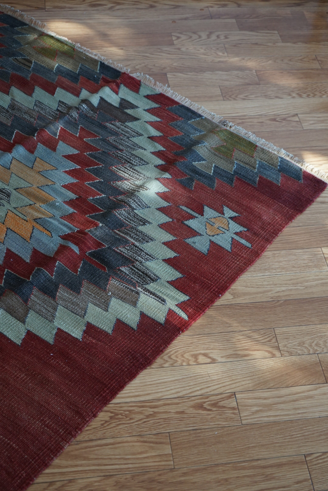 Türkiye Old Kilim Kars Earth Red Tribal Design 1970年代 251 × 137 cm No.TR25547 / 国内送料無料・羊毛手織りキリム