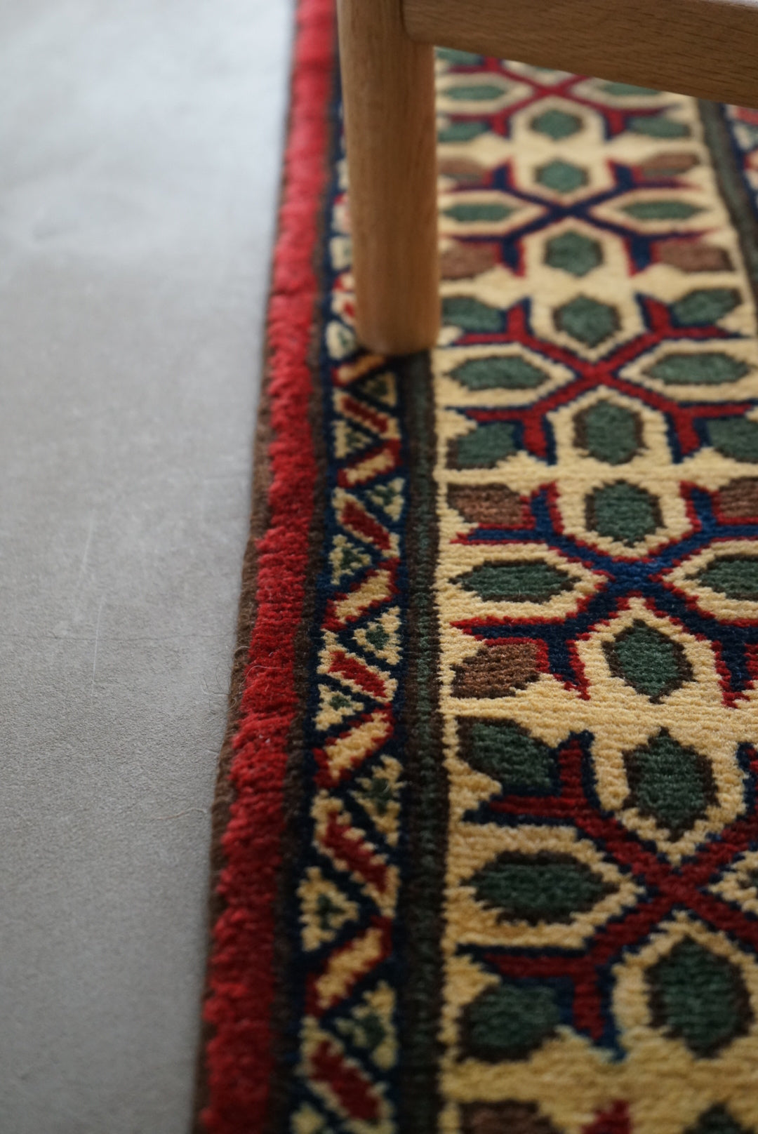 AFGHANISTAN VINTAGE BALUCH 1980年代 161.5 × 101.5 cm