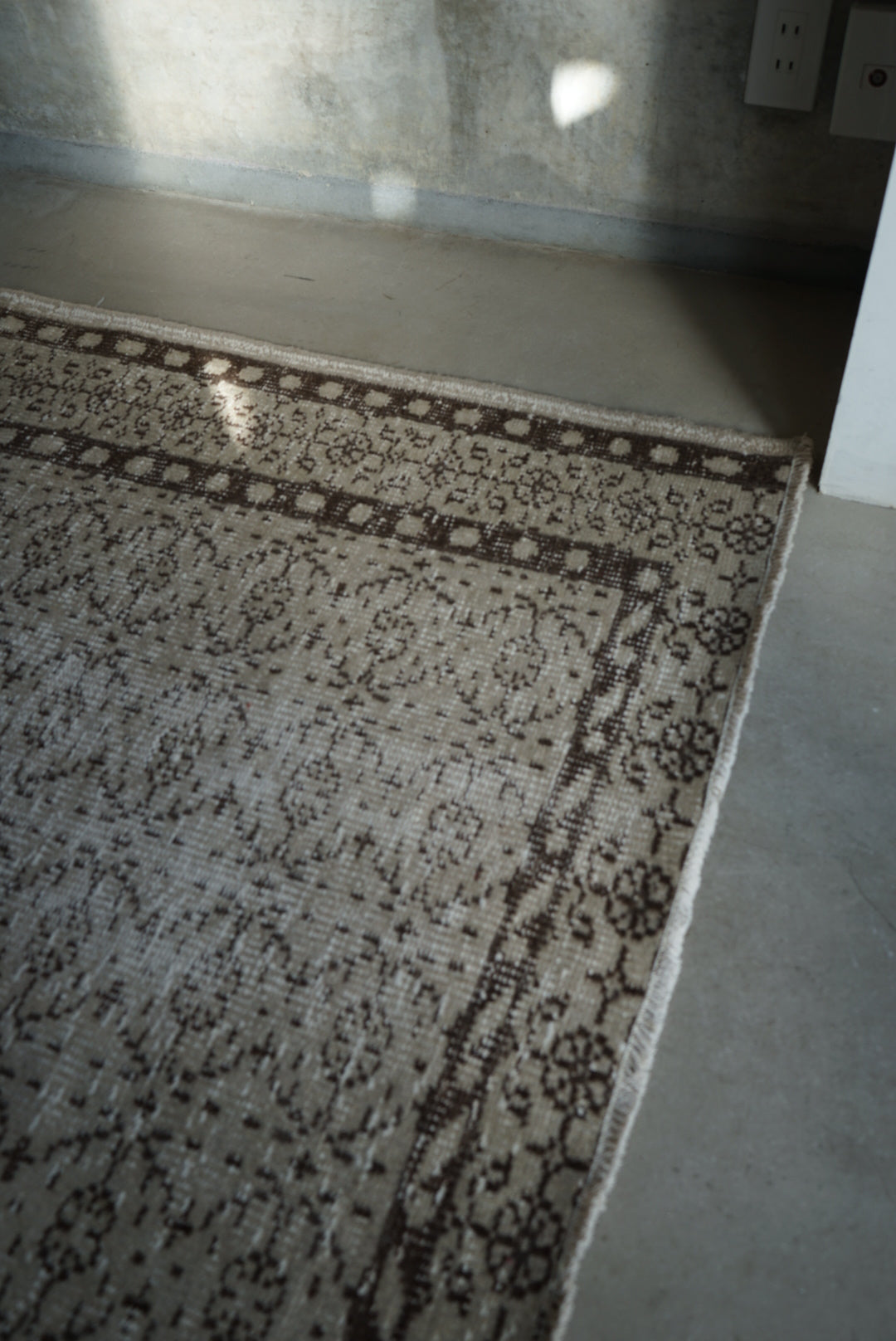 Türkiye Old Isparta Beige 1970年代 250 × 157 cm No.TR25227