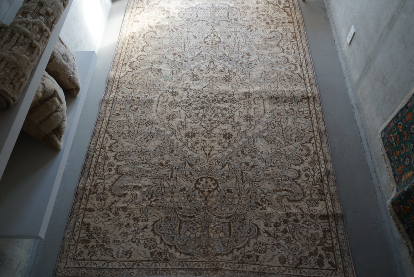 Türkiye Old Isparta Ecru , Gray 1960-1970年代 249 × 158 cm No.TR25265