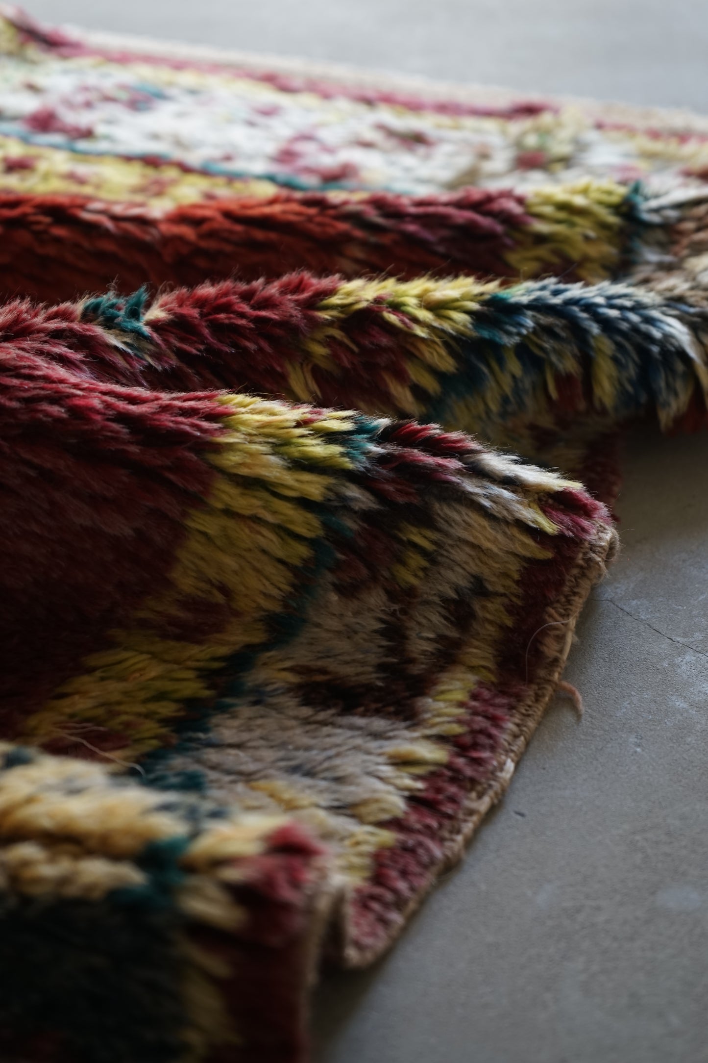 TRIBAL RUG TURKEY OLD OUSHAK 1965年代 154 × 133 cm No.TR25193