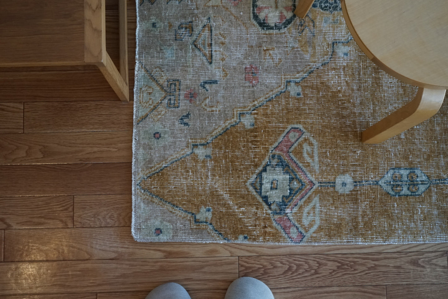 Türkiye Old Oushak Beige , Brass 1970年代 85 × 70 cm No.TR25479 / 国内送料無料