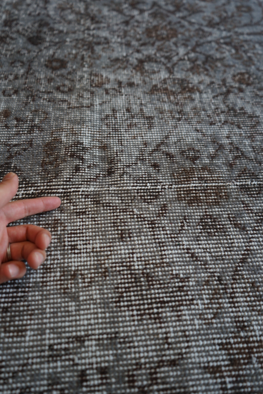 Türkiye Old Isparta Gray , Brown Overdye 1960年代 259 × 162.5 cm No.TR25403