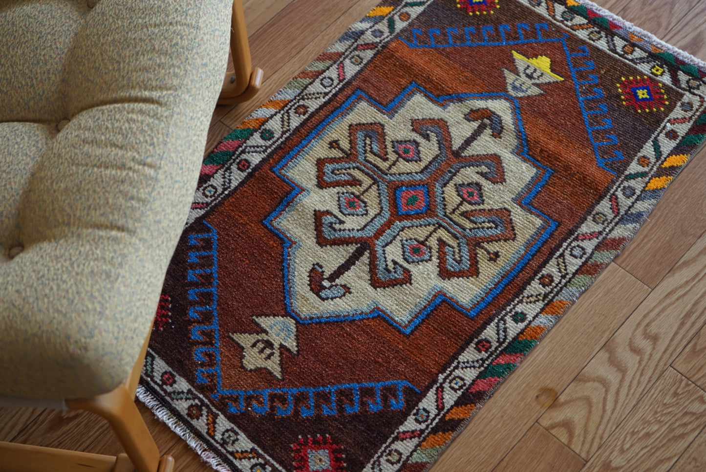 Türkiye Old Oushak Brown 1970年代 83 × 51 cm No.TR25425