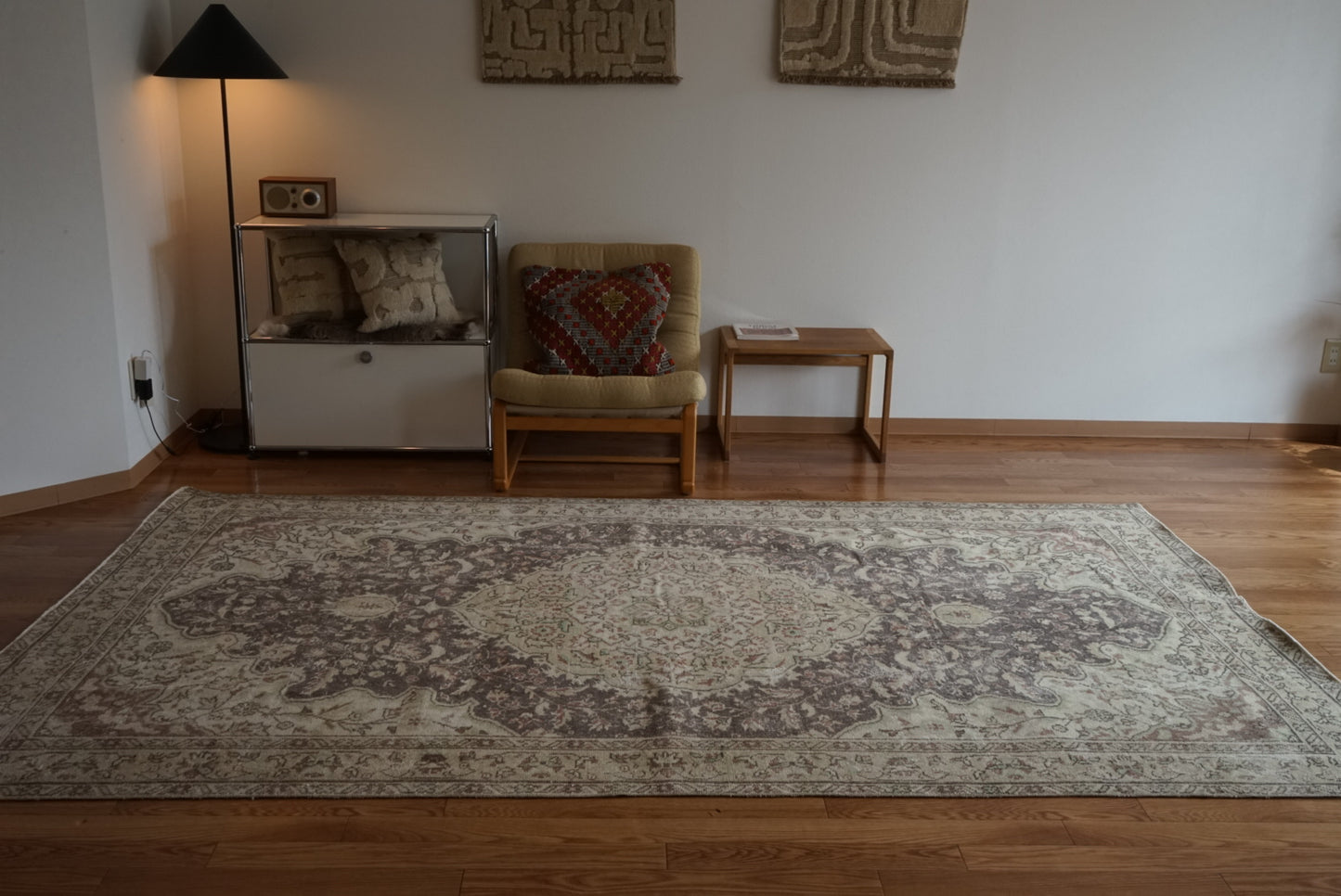 Türkiye Old Isparta Medallion Beige , Glay 1960年代 284 × 162 cm No.TR25493 / 国内送料無料