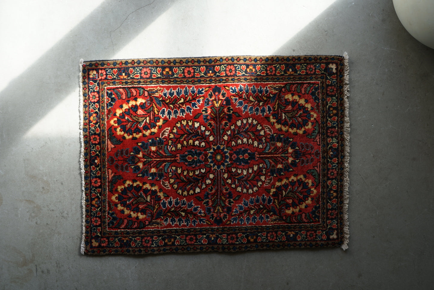 店舗販売 IRAN ANTIQUE LILIAN MOHAJERAN FARAHAN 1820年代 75 × 56 cm
