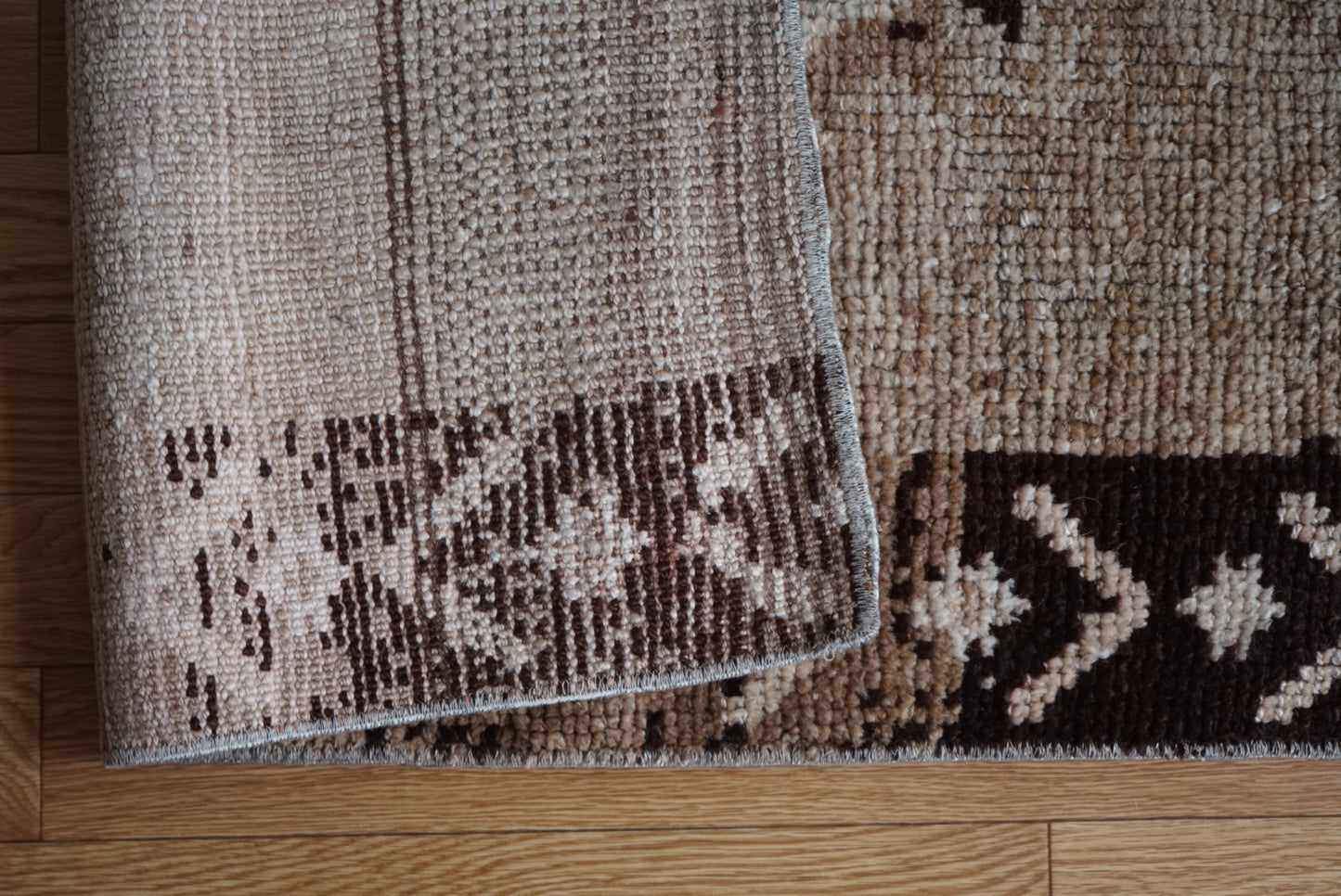 Türkiye Old Oushak Beige , Brown 1970年代 115 × 53 cm No.TR25499 / 国内送料無料