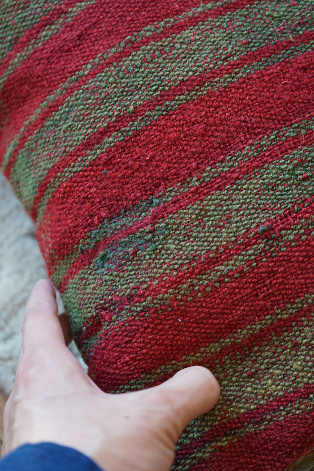Türkiye Old Kilim Cushion Cover Green , Red Stripe Design 50 × 50 cm No.TR25556 / 送料無料・羊毛手織りキリム