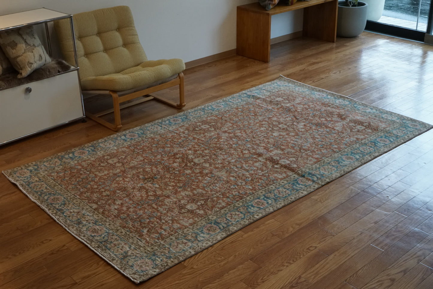 Türkiye Old Isparta Red , Turquoise Blue Floral 1970年代 242 × 137.5 cm No.TR25439