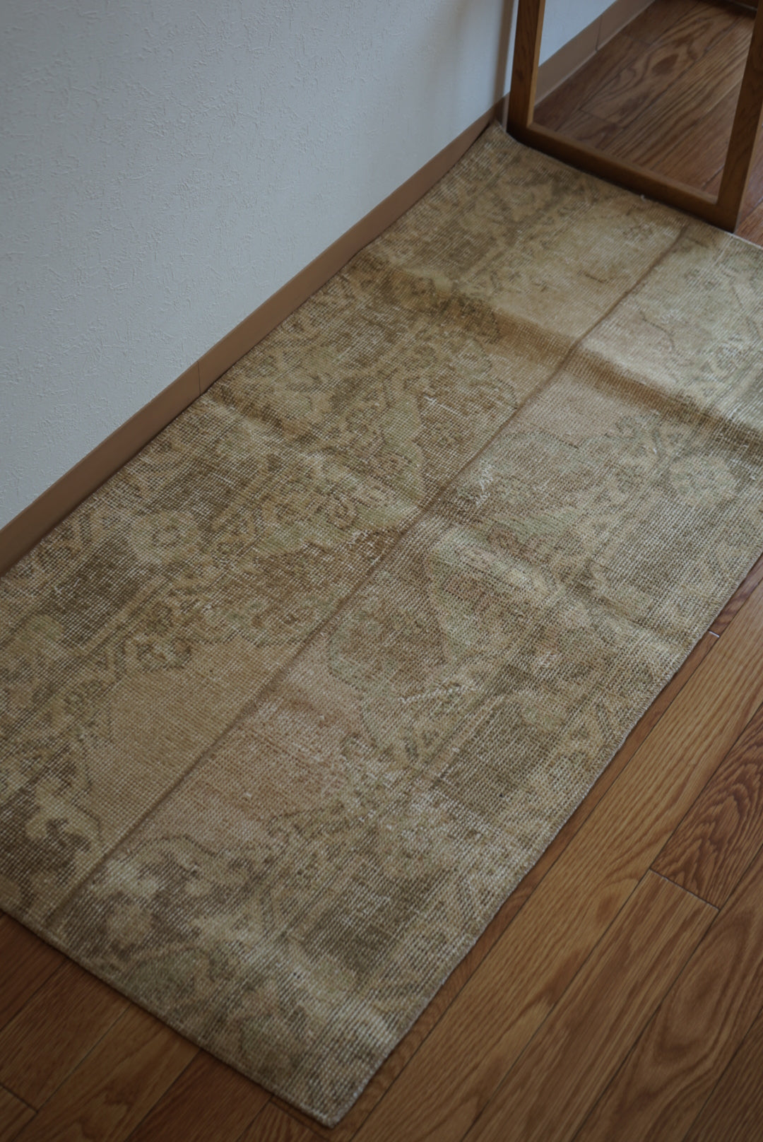 Türkiye Old Oushak Beige Patchwork 1970年代 125.5 × 63.5 cm No.TR25408