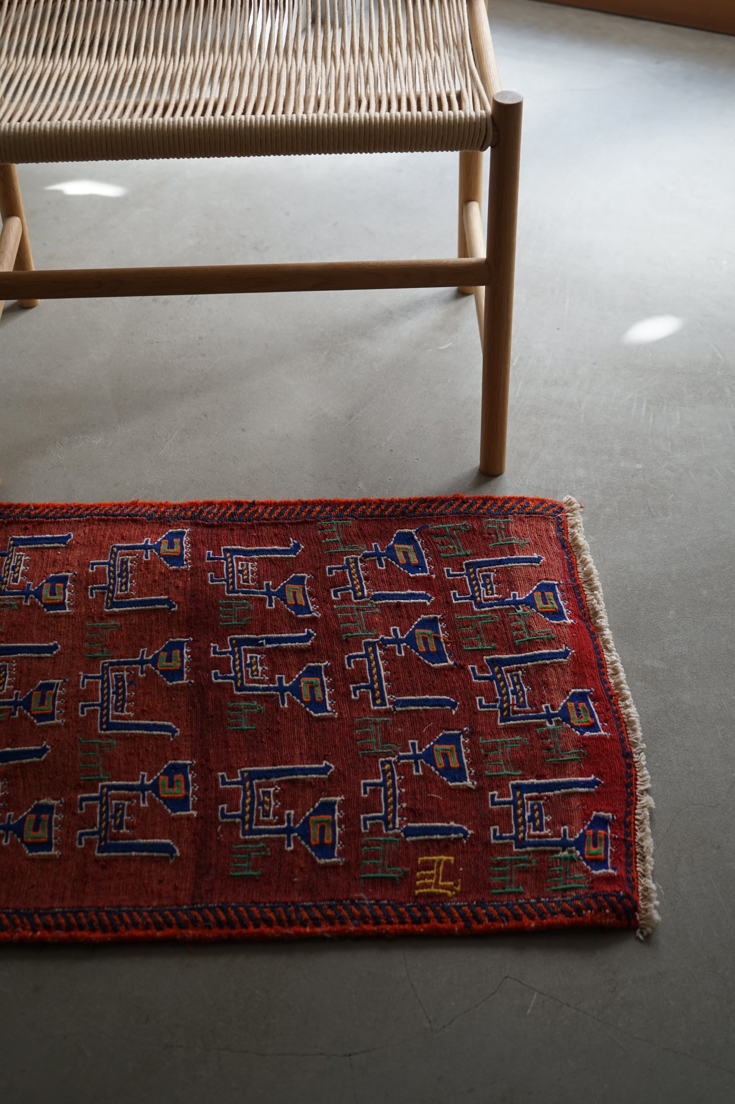 IRAN ANTIQUE SHIRAZ QASHQAI TURKS KILIM 1970年代 76 × 57 cm / 2'5" × 1'8" ft