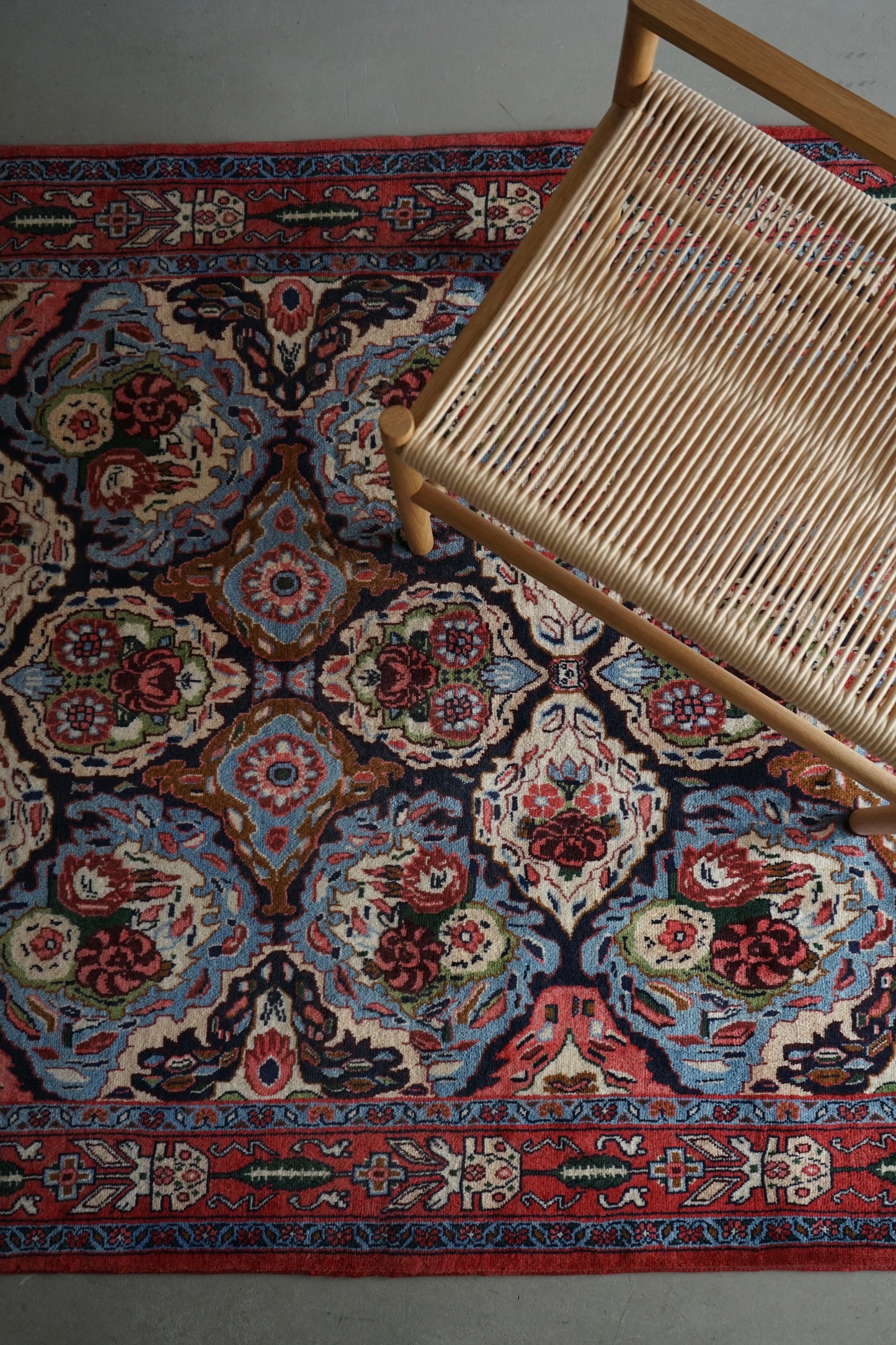 IRAN ANTIQUE BIJAR SANANDAJI MILZA ALI 1920年代 150 × 127 cm