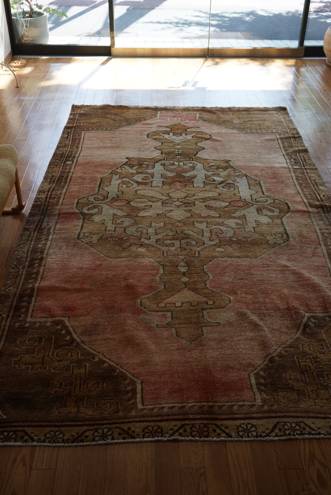 TURKEY OLD OUSHAK SALMON PINK 1970年代 286 × 162 cm No.TR25197